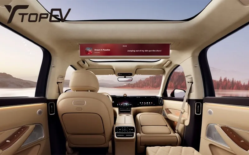 AITO M8 interior