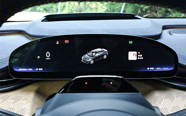 Zeekr 001 spaces Zeekr 001 spaces